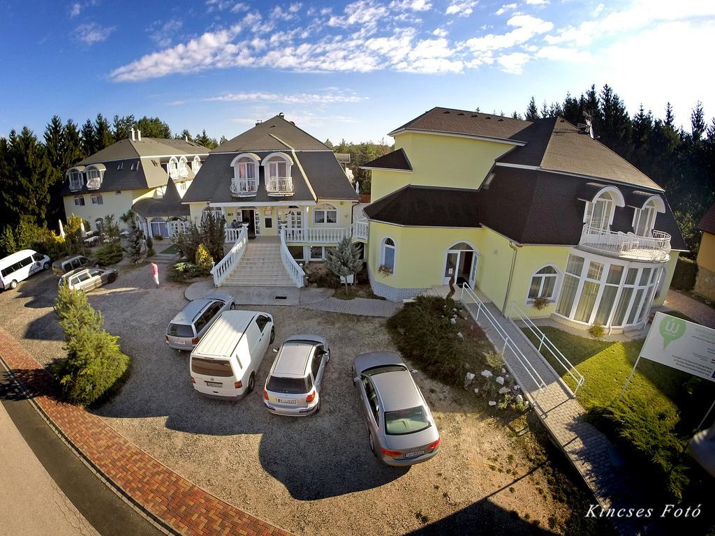 Gosztola Gyoengye-Az Erdo Szallodaja Exteriér fotografie