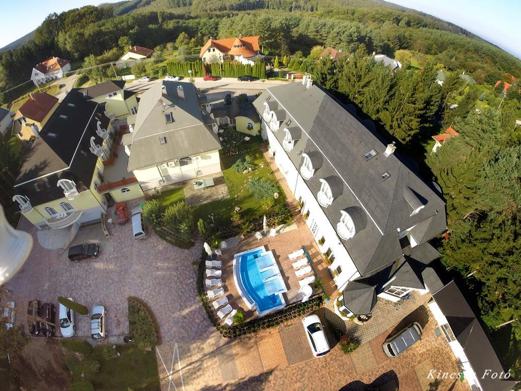Gosztola Gyoengye-Az Erdo Szallodaja Exteriér fotografie